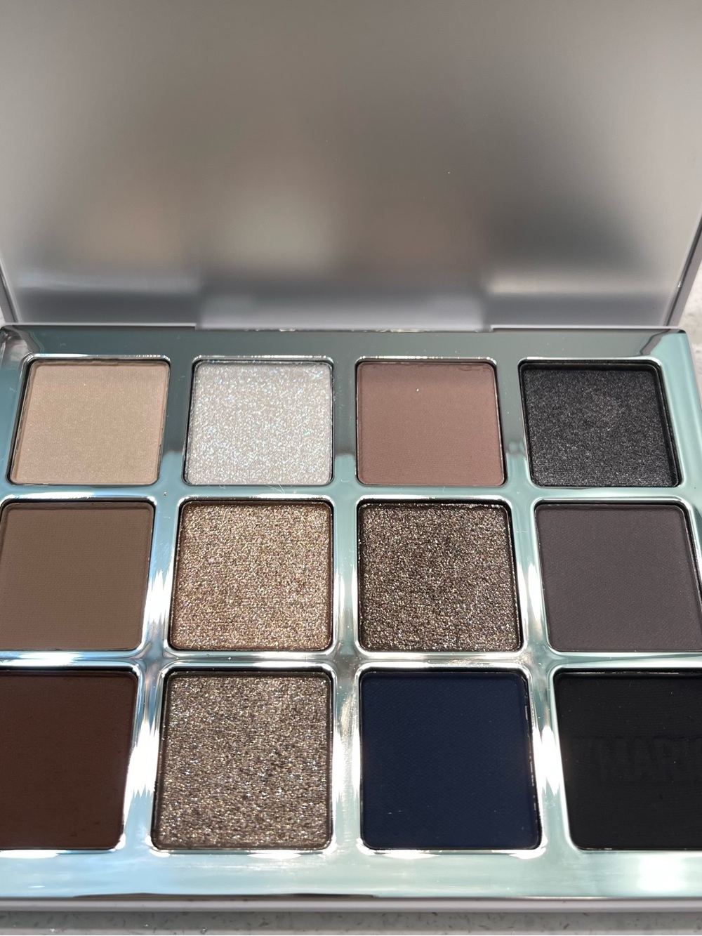 Makeup by Mario ~ ‘MOONLIGHT’ ~ Ethereal Eyes Eyeshadow Palette ~ Full Size BNIB - Picture 7 of 16